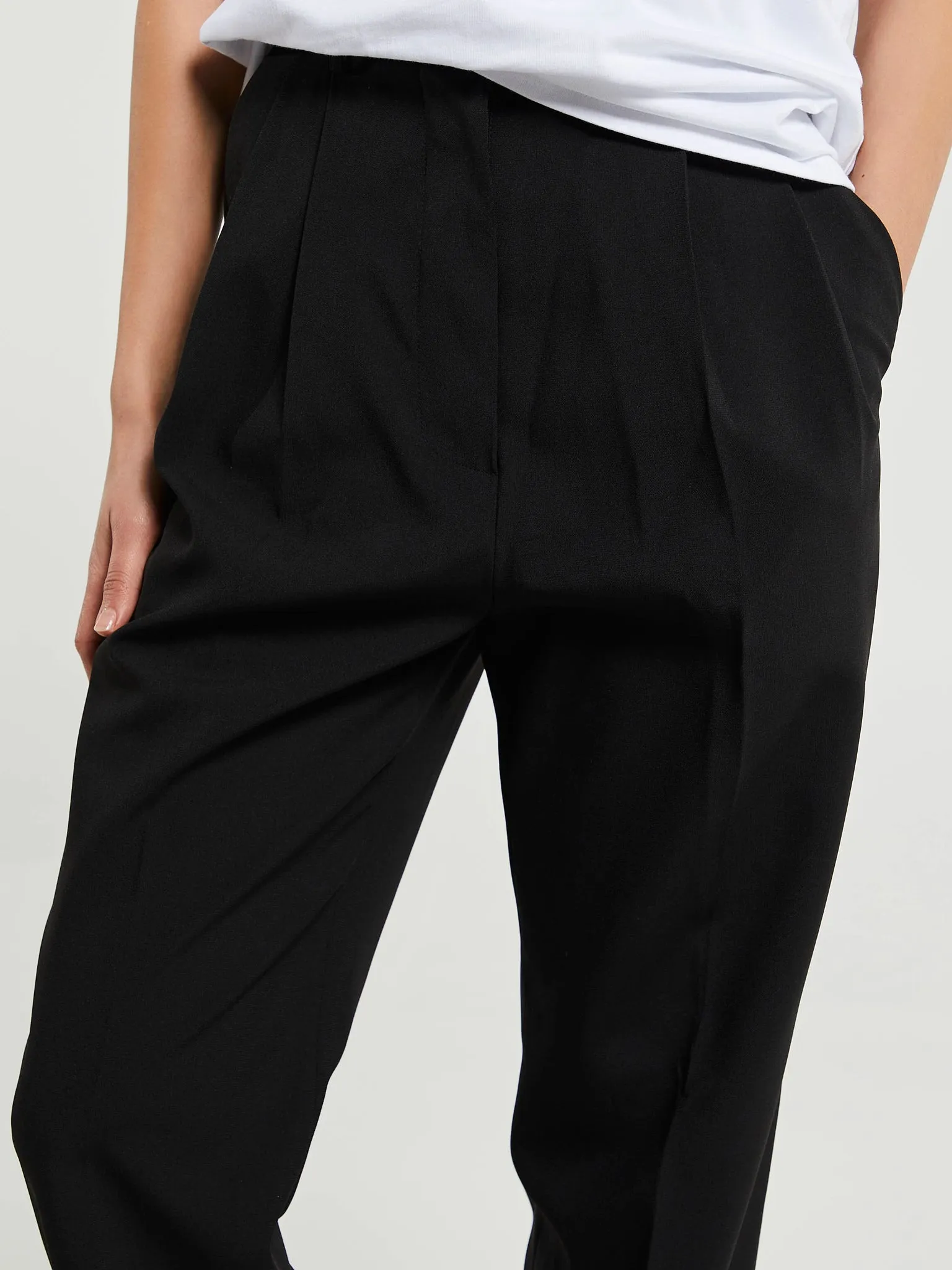 Bea Suit Pants in Black