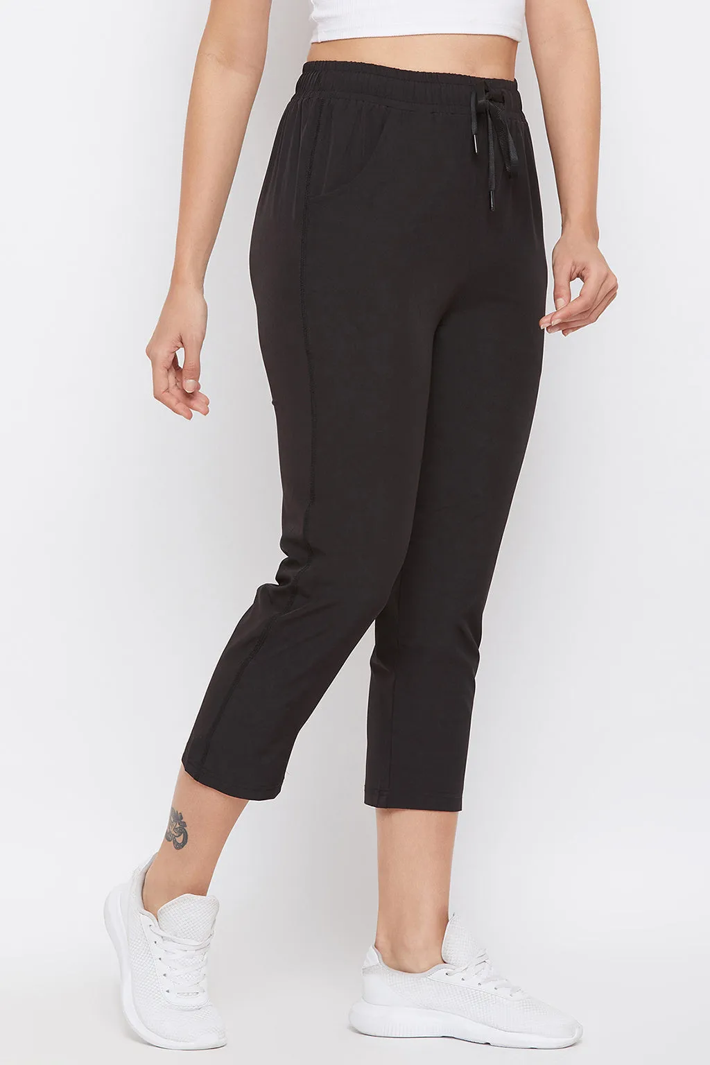 Black Comfort Fit Active Capri Pants