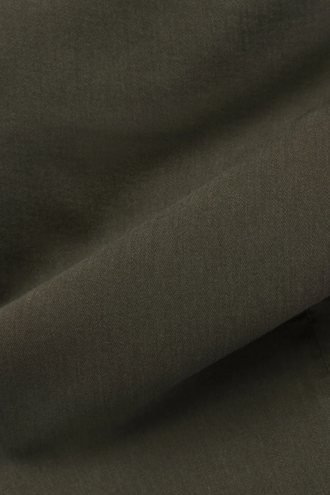 Charisma Relaxed Straight Pants in Green Comfort