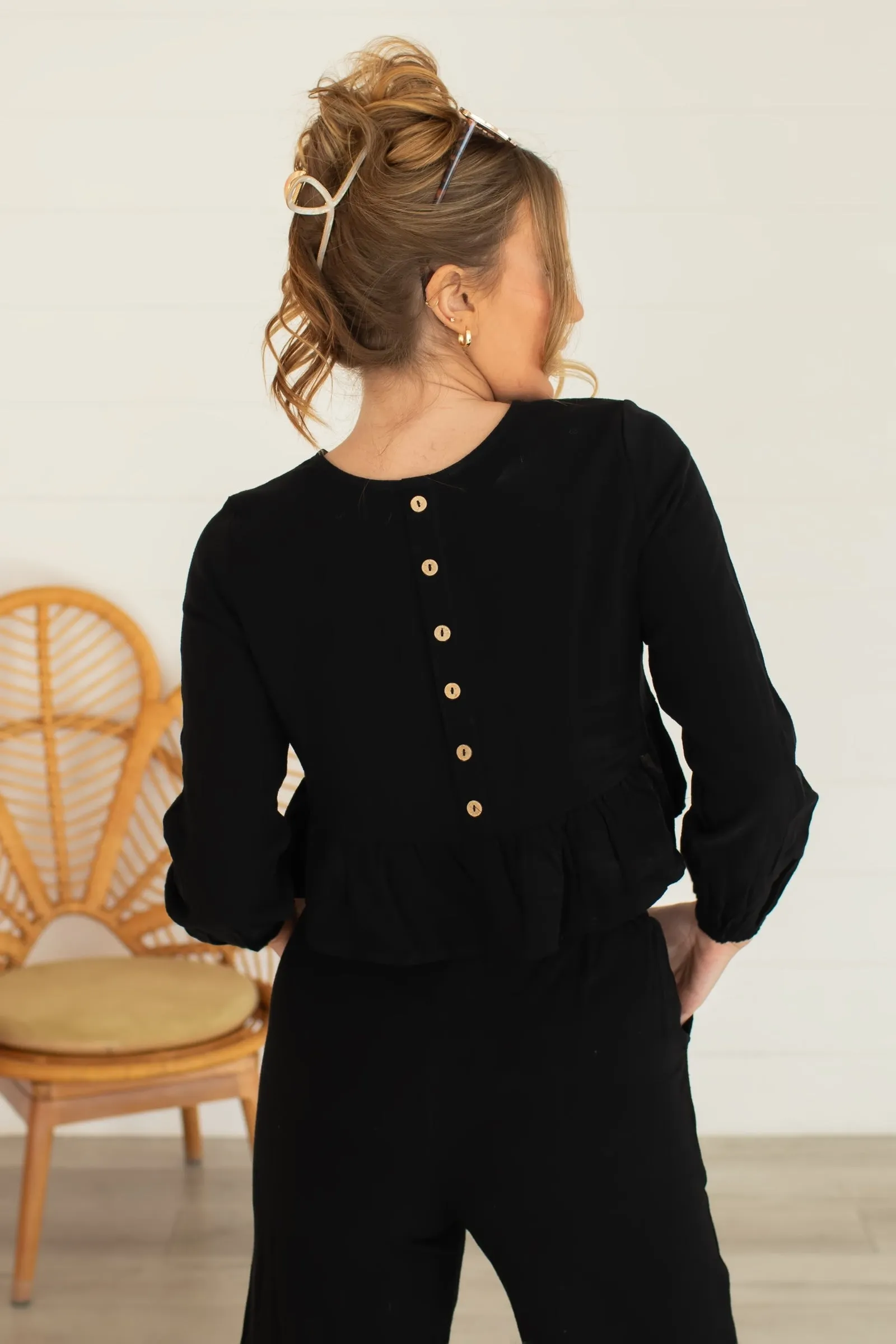 Elegant Comfort Ruffle Lounge Set - Black