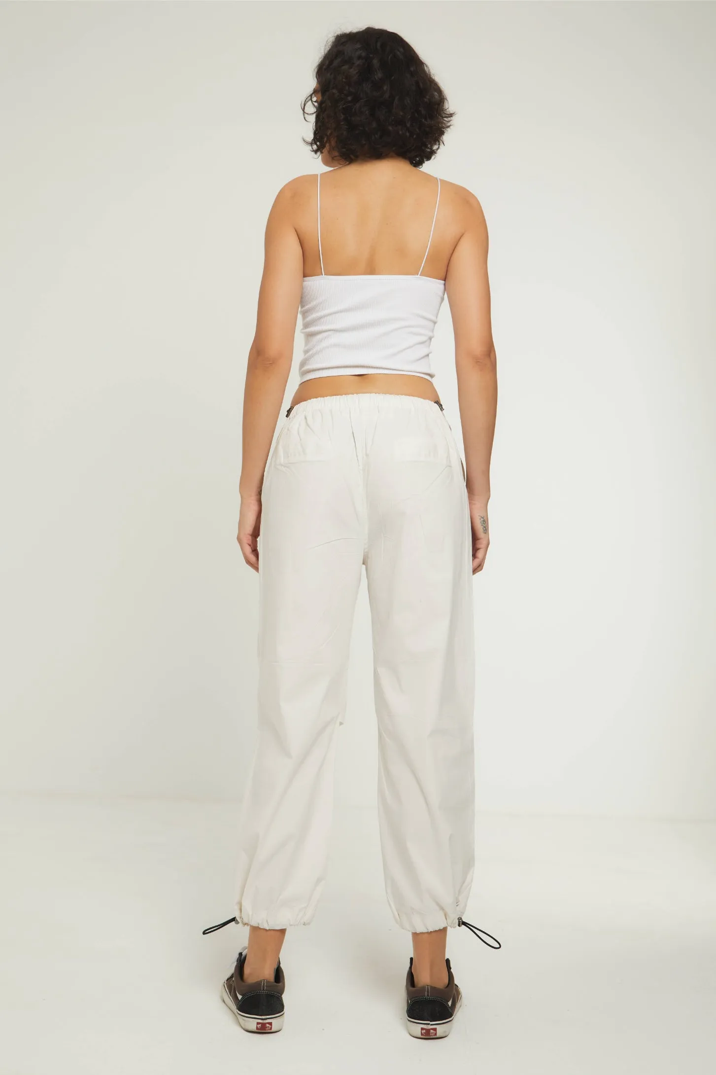 EVERYDAY PARACHUTE PANTS - WHITE