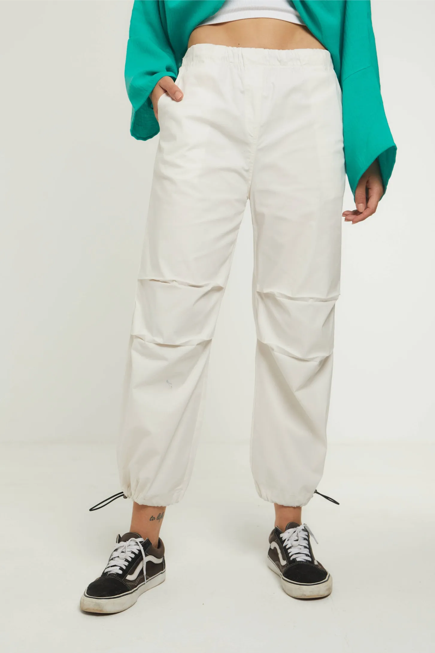 EVERYDAY PARACHUTE PANTS - WHITE