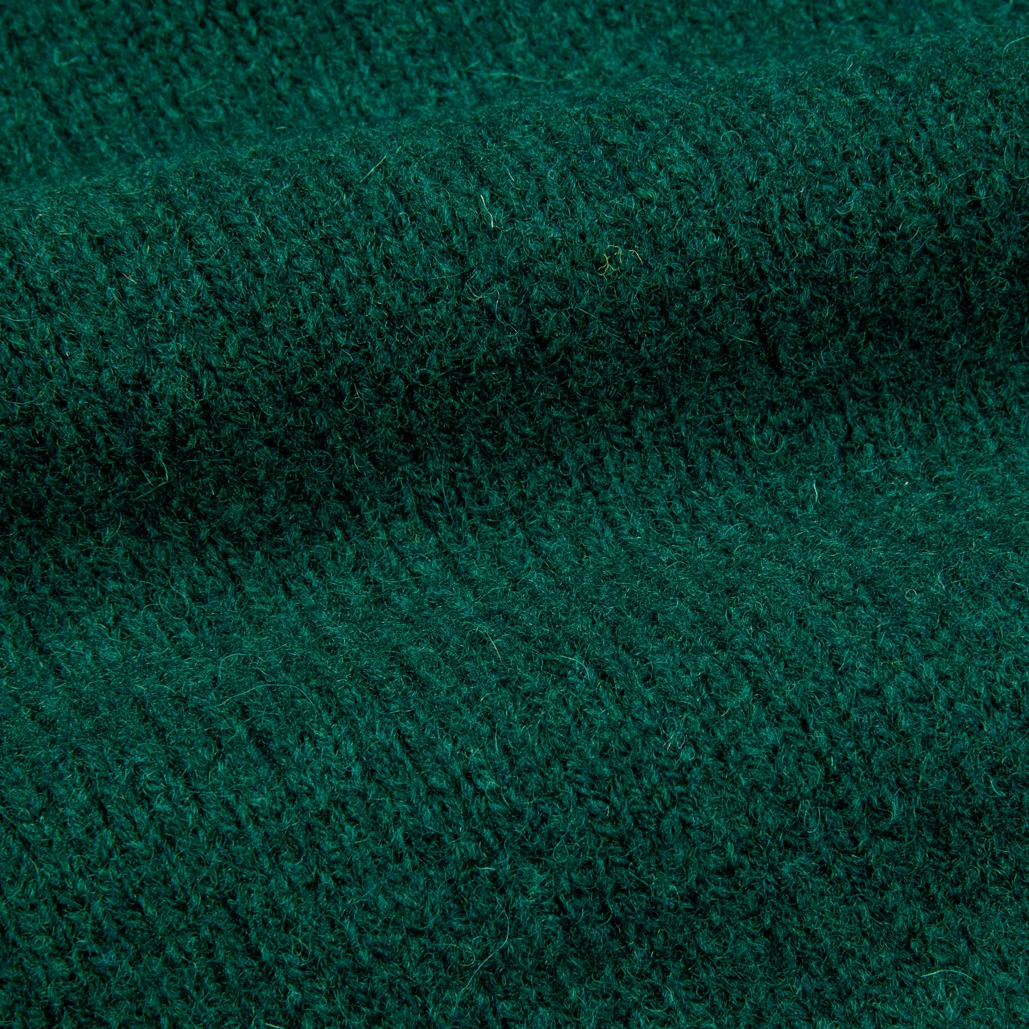 Laurence J. Smith Super Soft Seamless Crew Neck Pullover Forest