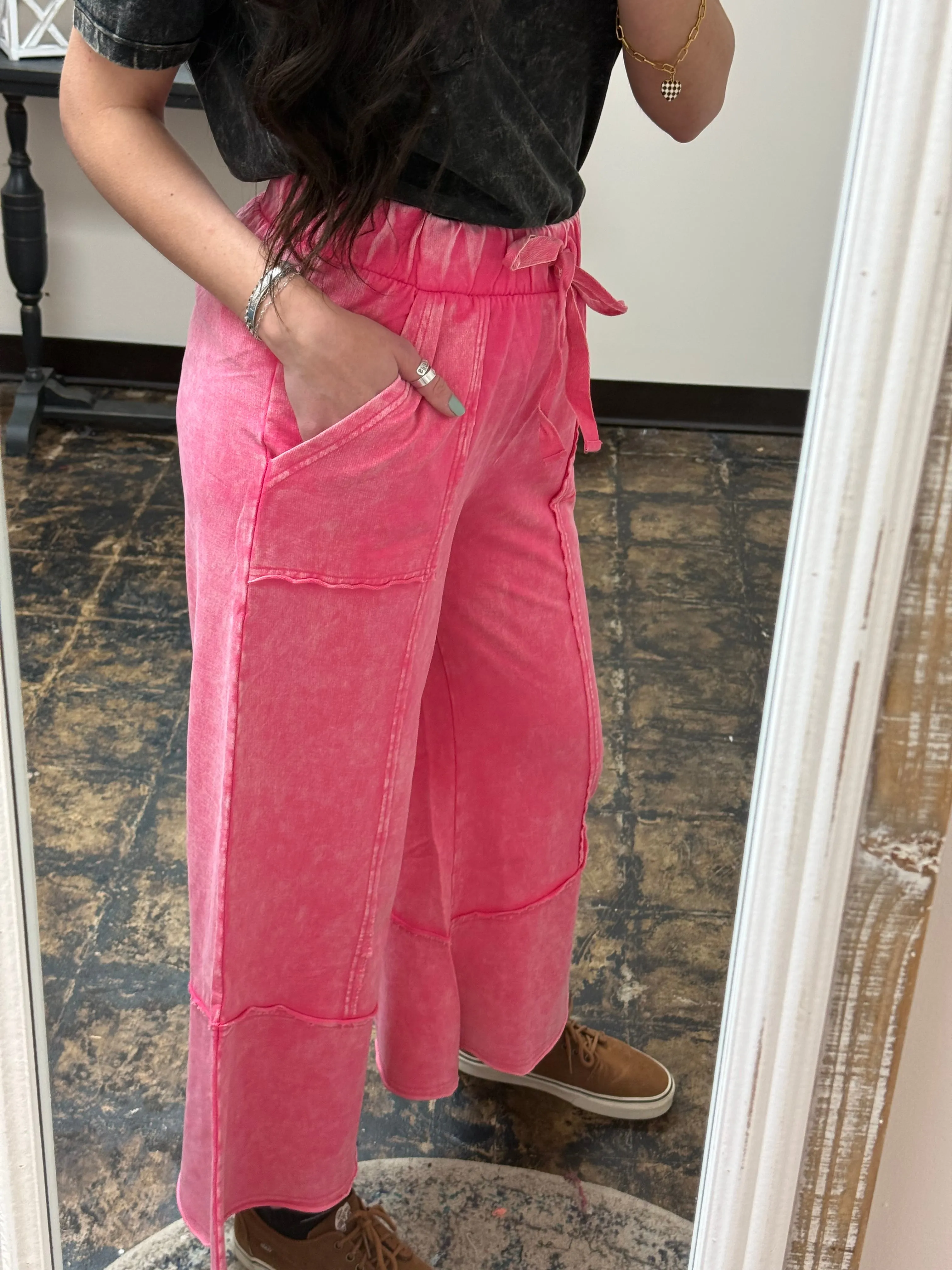 The Gillian Exposed Seam Palazzo Pants - Fuchsia